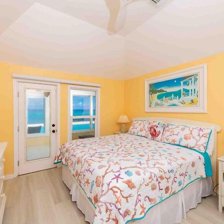 Driftwood Village Thatch Hill - Renovated Beach House With Pool, Short Walk To The Rum Point Club מראה חיצוני תמונה