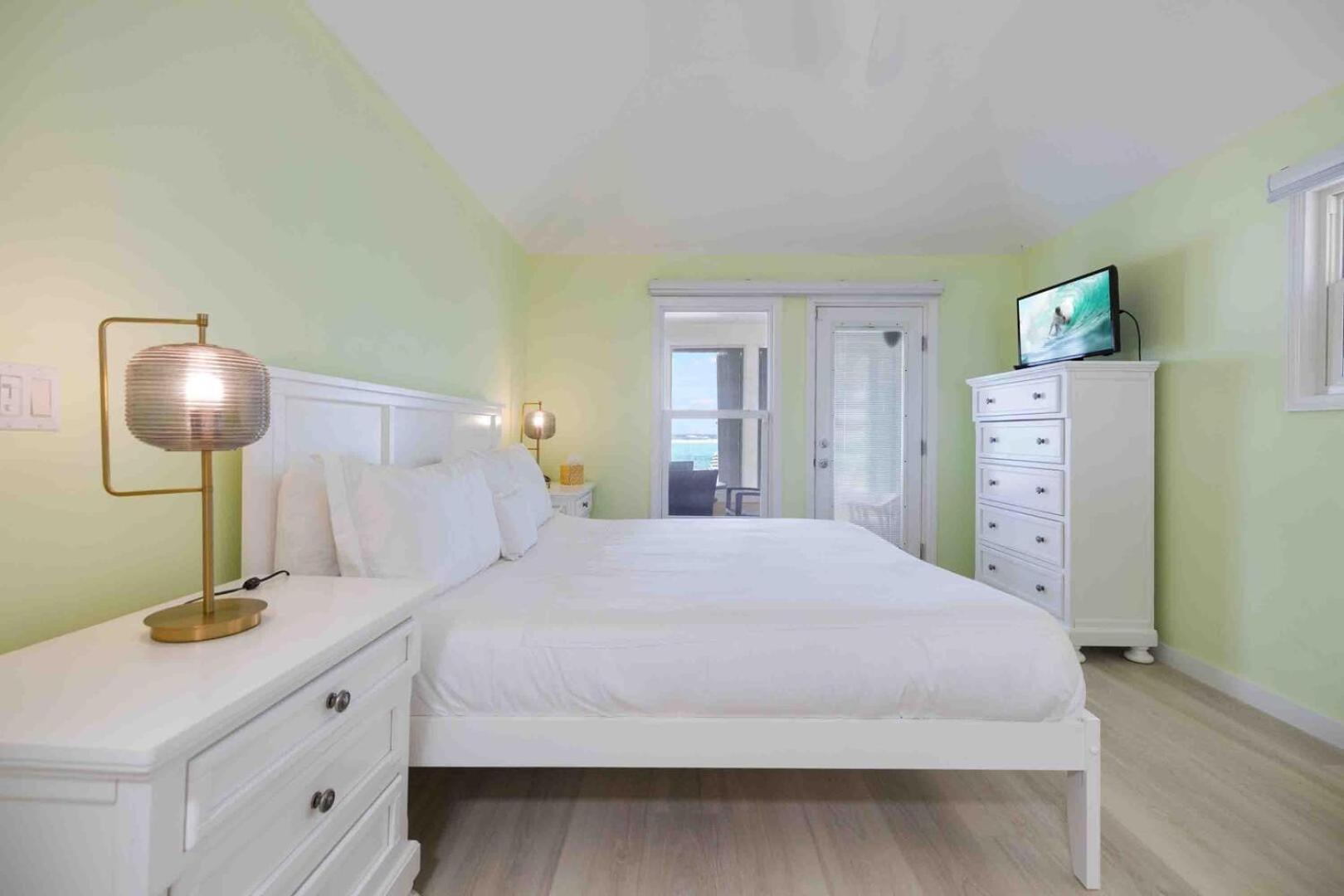 Driftwood Village Thatch Hill - Renovated Beach House With Pool, Short Walk To The Rum Point Club מראה חיצוני תמונה